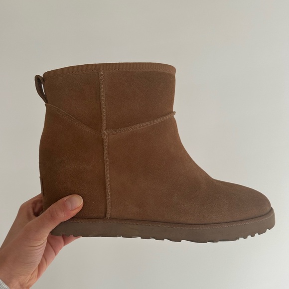UGG Women’s Classic Femme Mini Boot - Picture 2 of 7